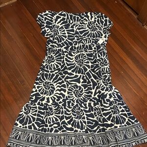 NWT Navy and White Patterned Women's Dress